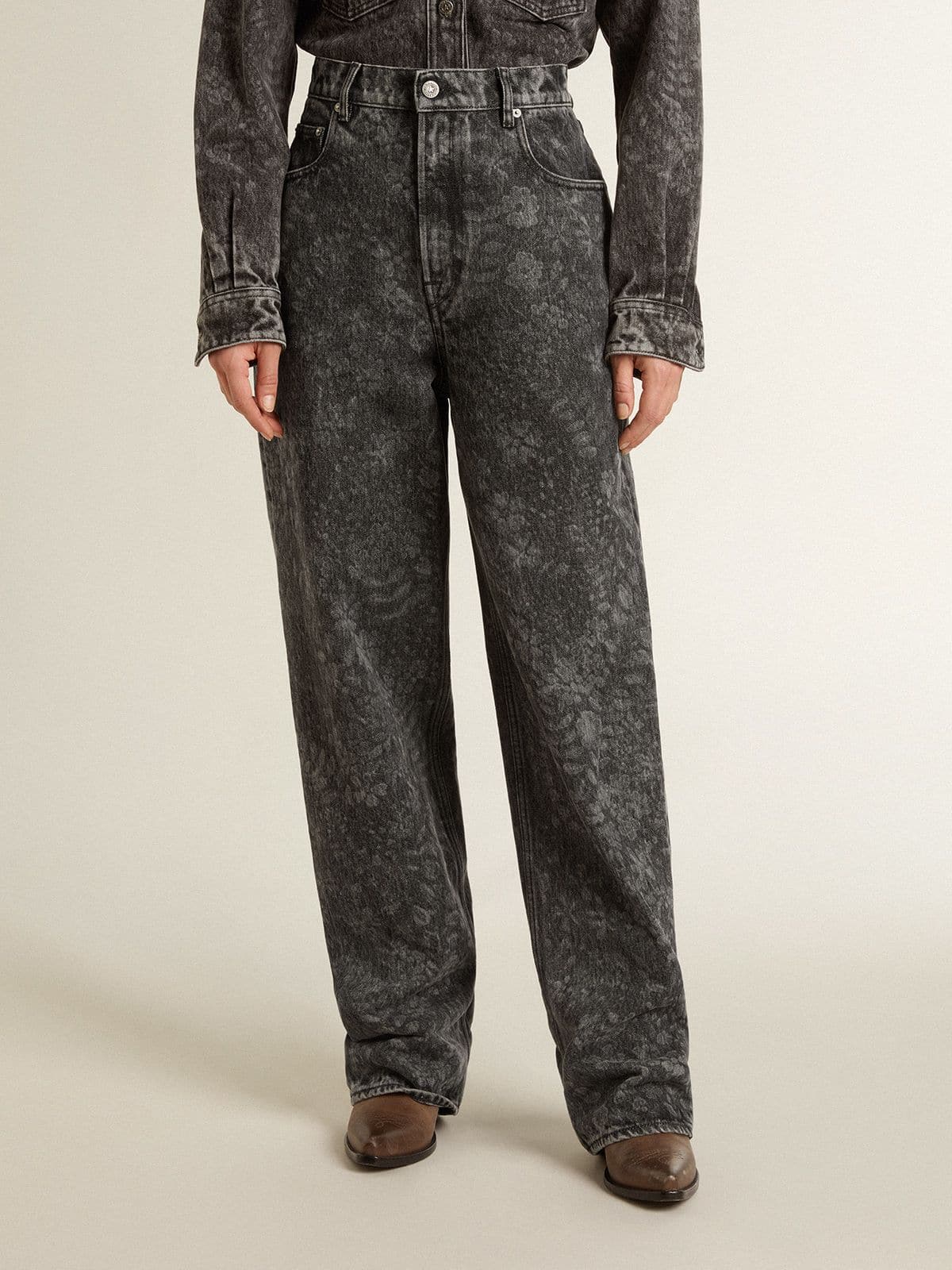 Golden Goose - Women's black jeans with a floral motif in 