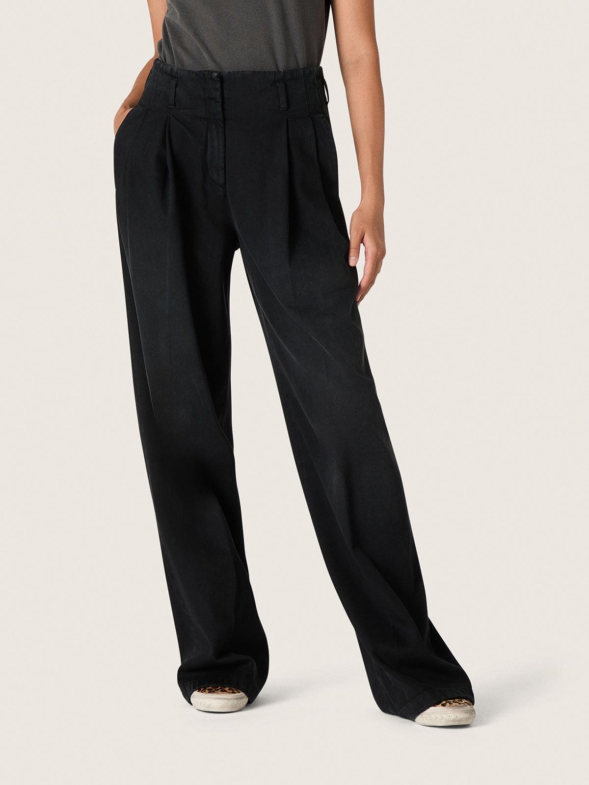 Golden Goose - Women's pants in black cotton denim with a lived-in treatment in 