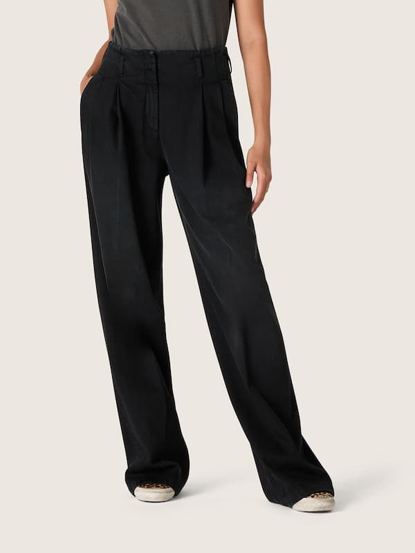 Golden Goose - Women's pants in black cotton denim with a lived-in treatment in 