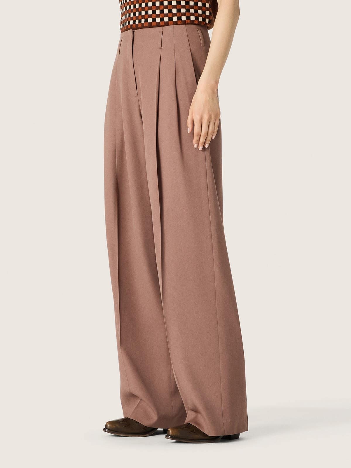 Golden Goose - Cal&ccedil;a feminina de l&atilde; rosa p&aacute;lido com perna larga in 