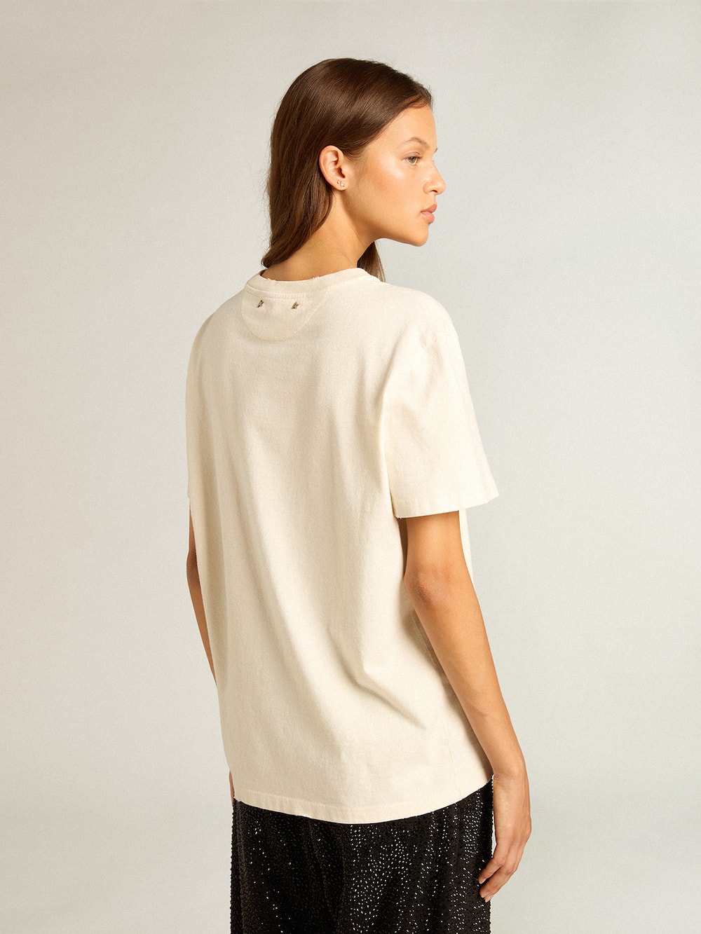 Golden Goose - T-shirt femme en coton blanc vieilli avec inscription brodée in 