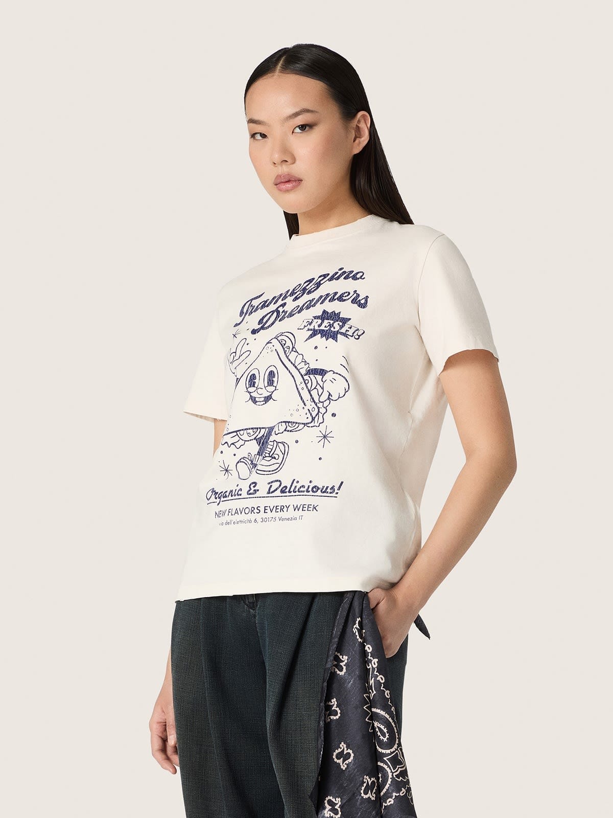 Golden Goose - Camiseta de mujer en tejido jersey de algod&oacute;n blanco con estampado azul in 