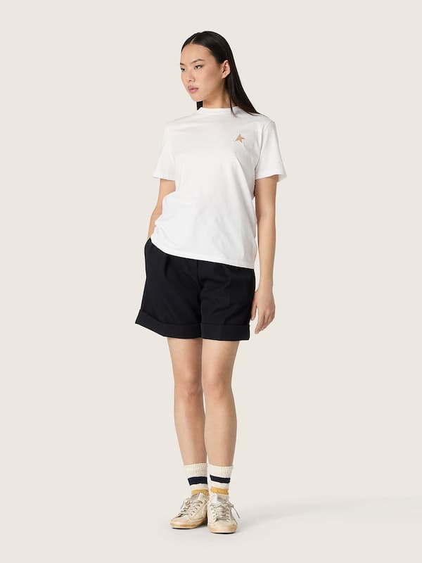 Women&rsquo;s tennis-inspired T-shirt with print on the back