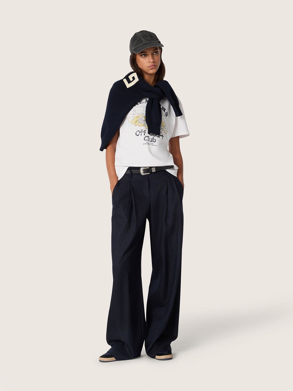 Women&rsquo;s T-shirt with print on the front