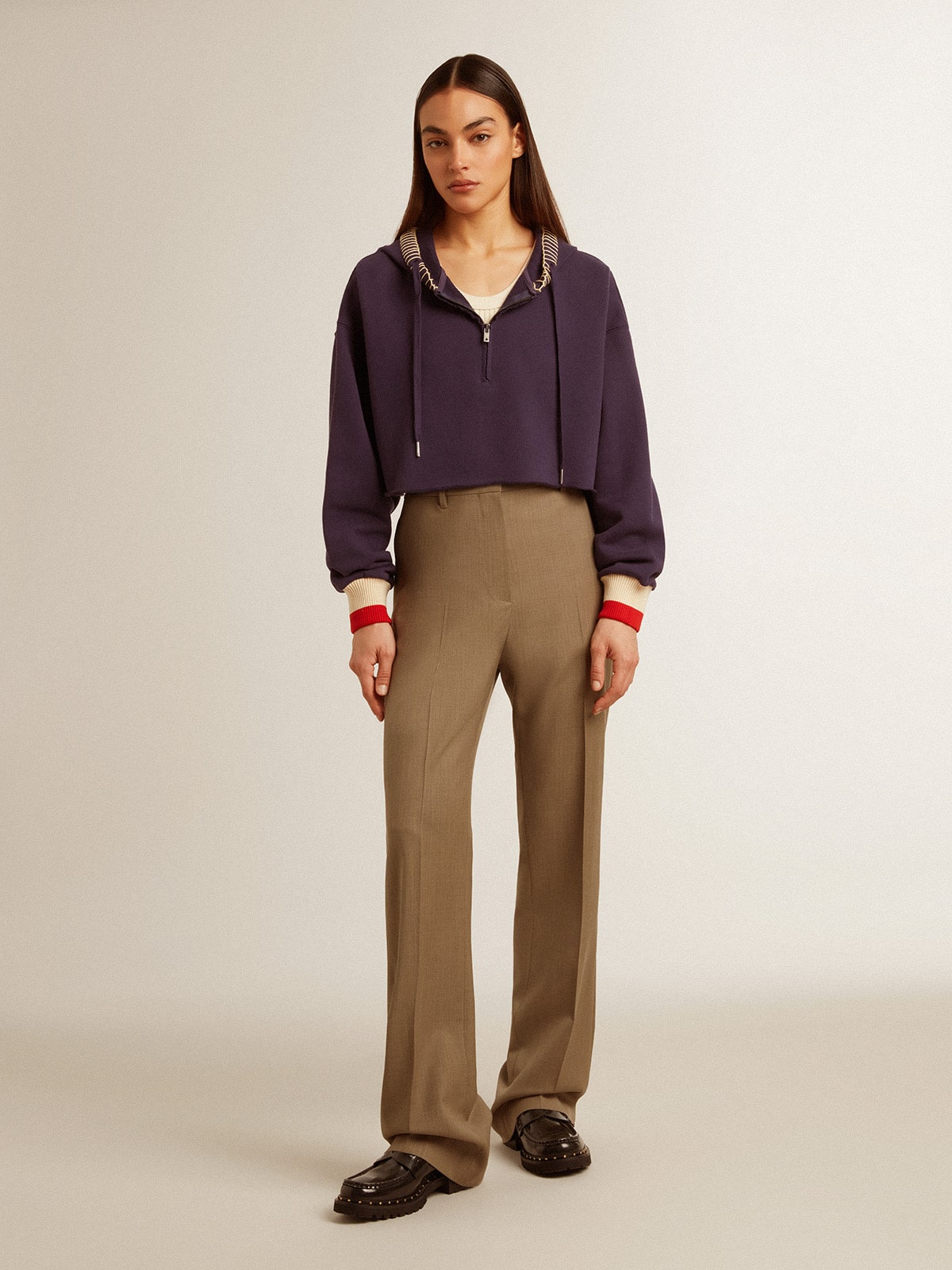 ファスナー＆刺繍入りフード クロップドパーカー コットン（ダークブルー）