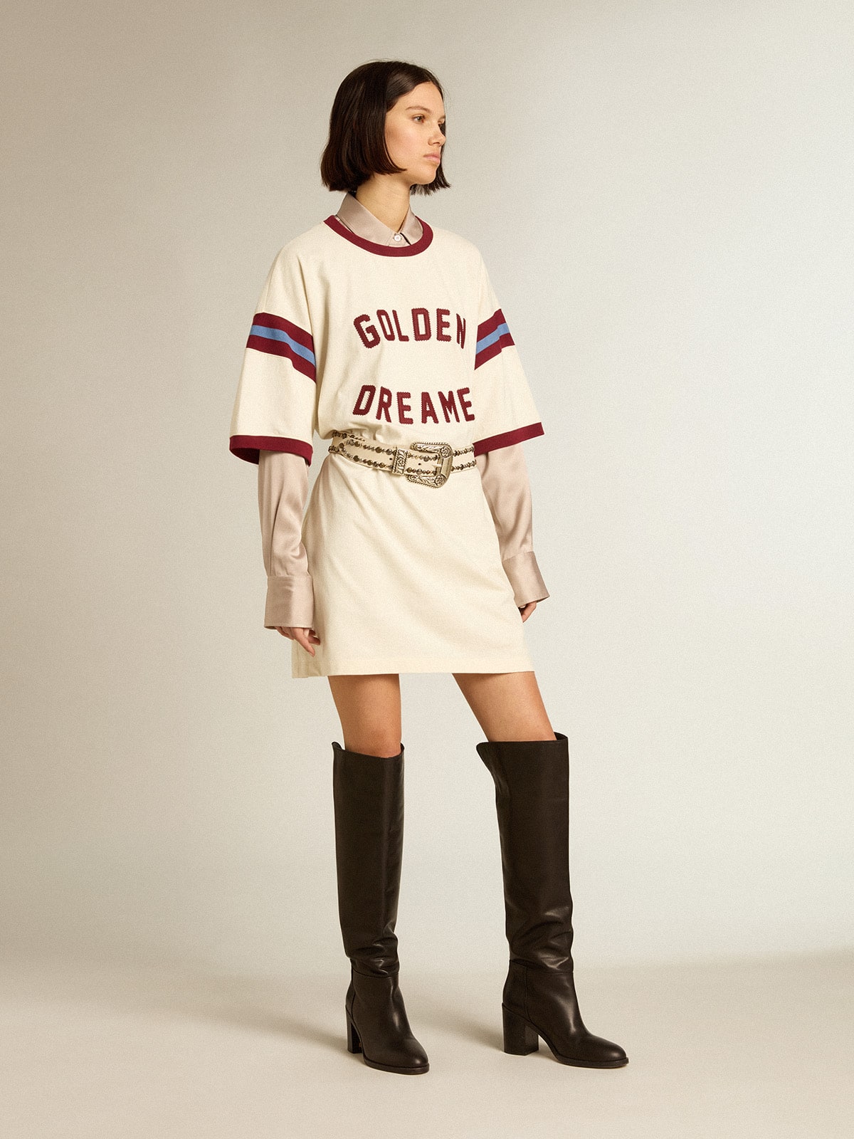 Golden Goose - Robe blanc femme avec inscription bordeaux sur le devant in 