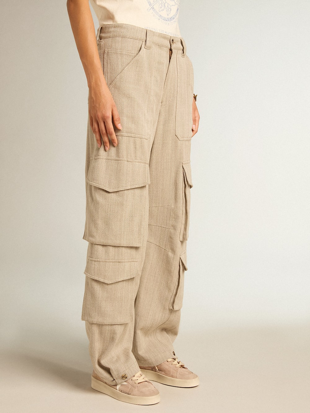 Golden Goose - Pantalone cargo da donna in cotone disegno herringbone color oliva scuro in 