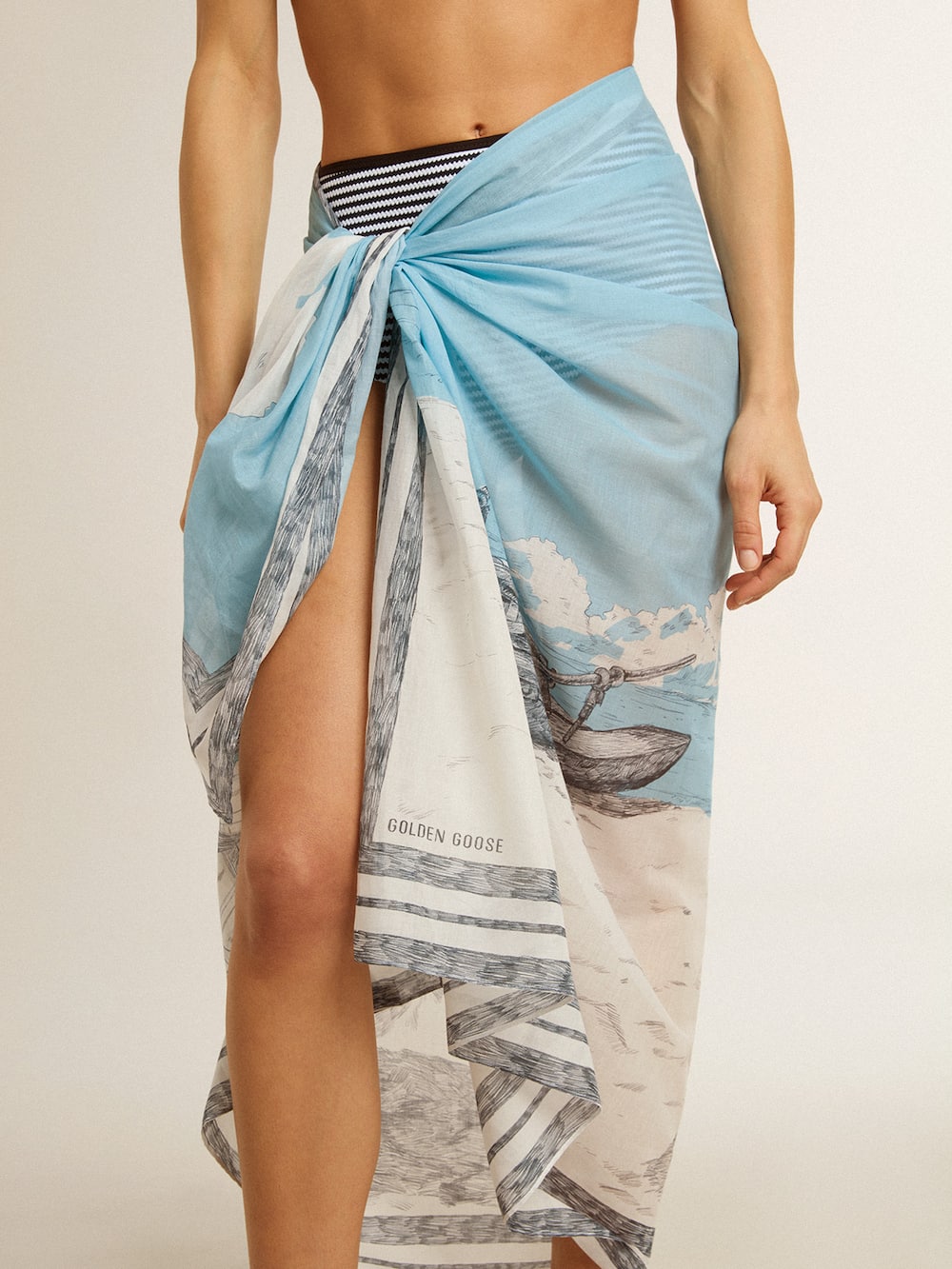 Golden Goose - Sarong in cotton voile with all-over cream and light blue print in 