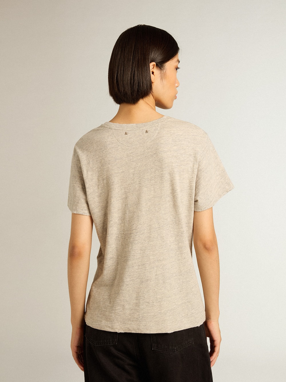 Golden Goose - Camiseta feminina de algodão cinza mescla com escrita bordada in 