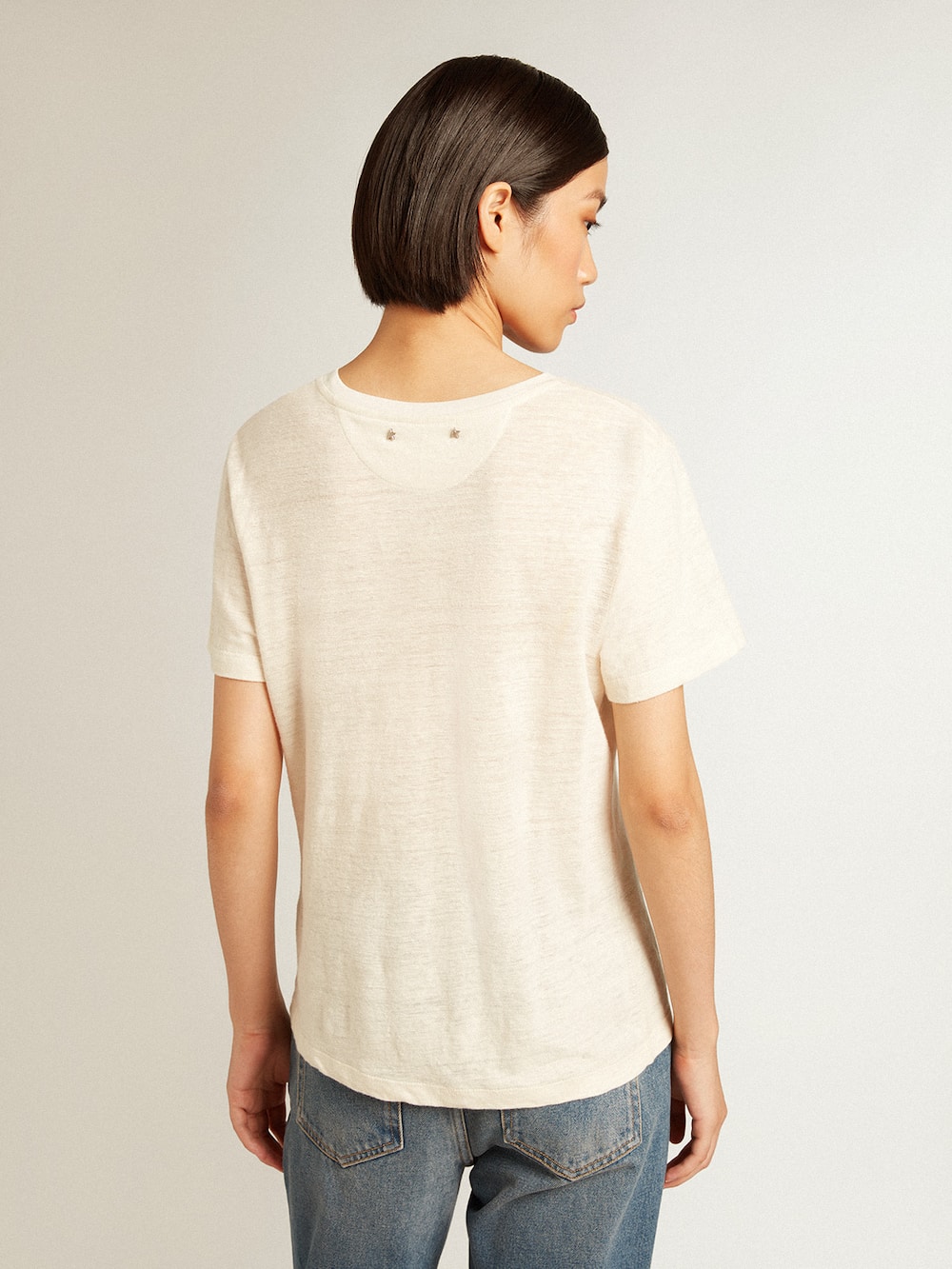Golden Goose - Damen-T-Shirt aus Baumwolle in Lived-in-White mit bestickter Tasche in 