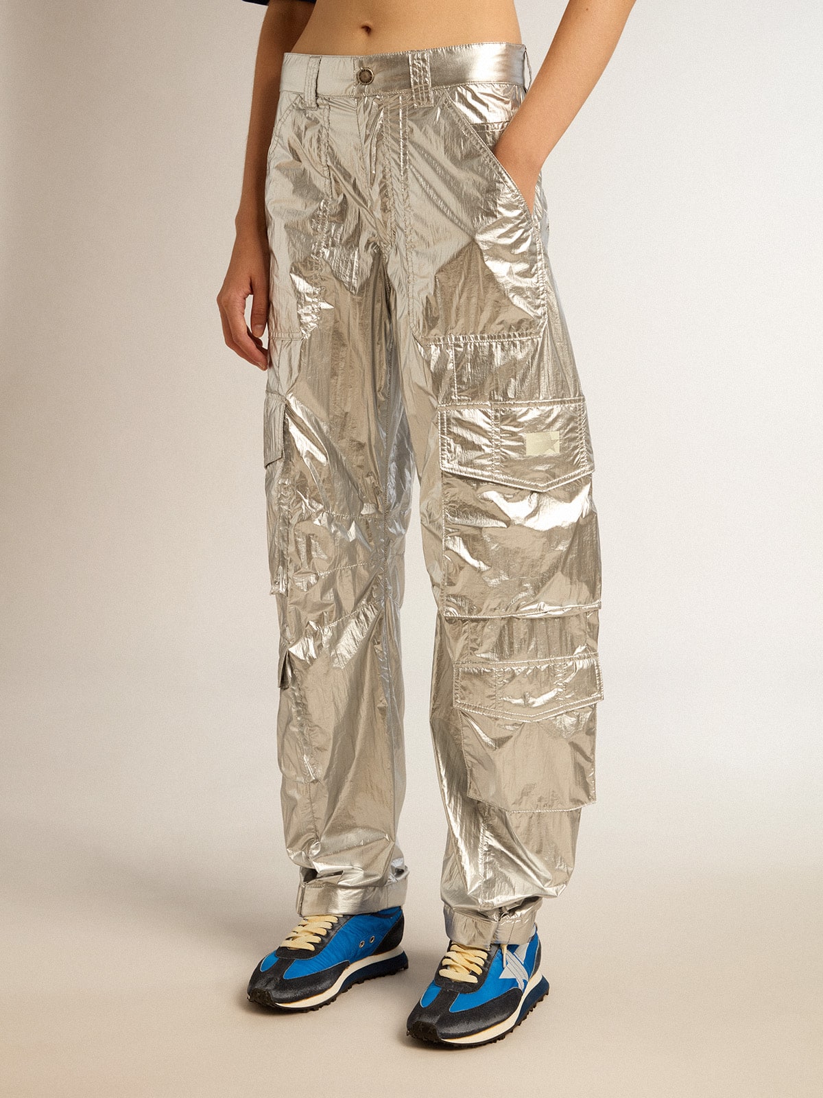 Women’s cargo pants in silver technical fabric