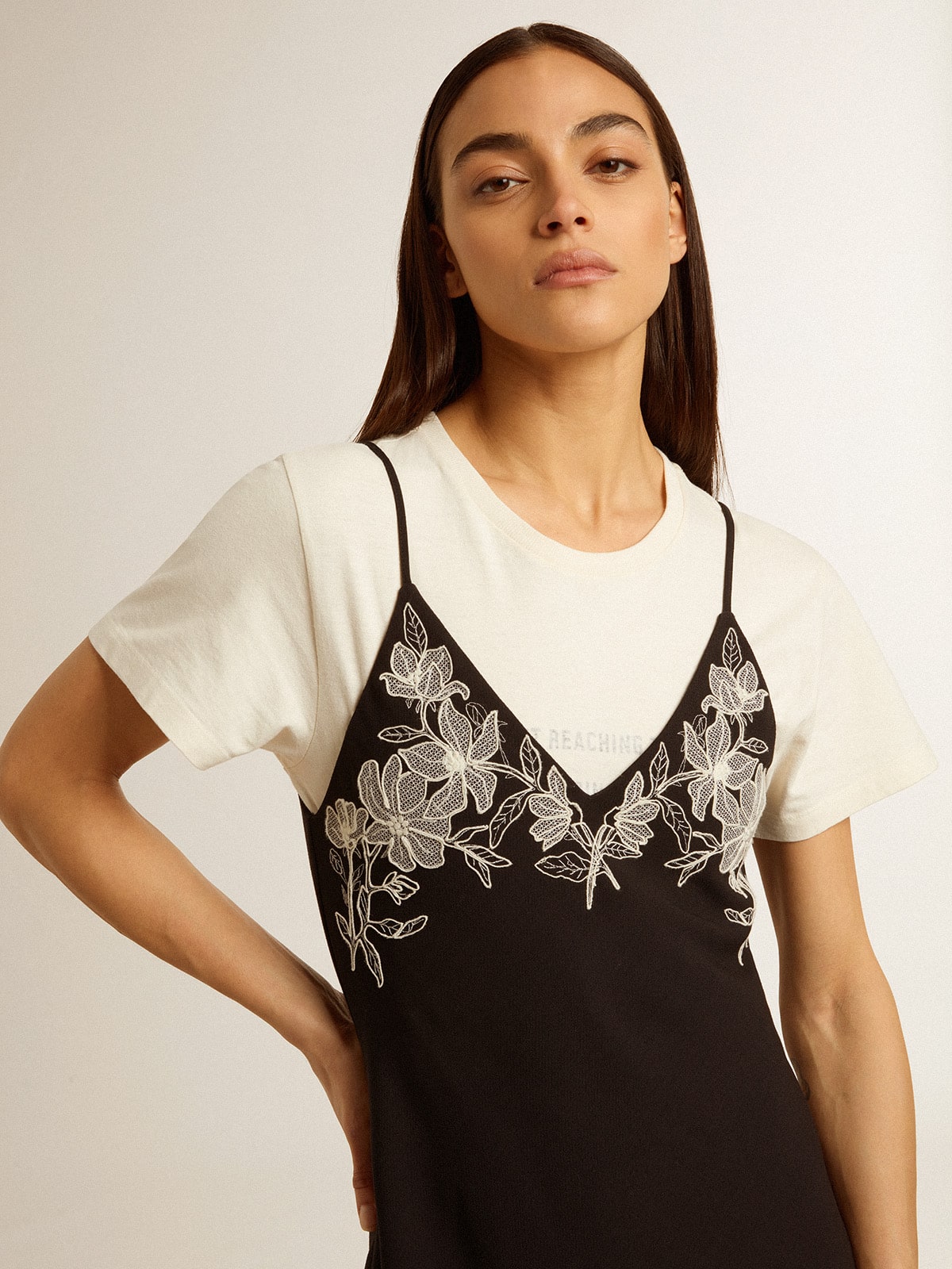 Golden Goose - Vestido camisola feminino preto com bordados in 