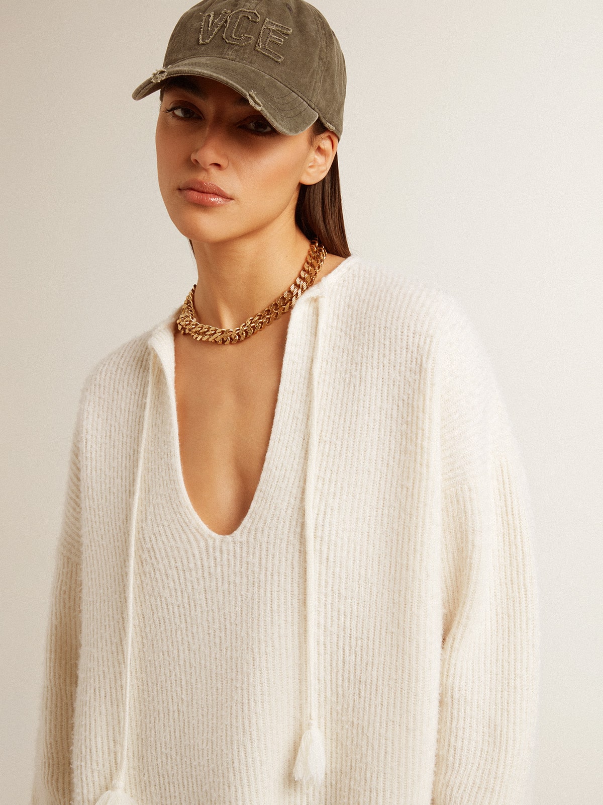 Golden Goose - Ribbed wool sweater with V neck and drawstring with tassels in 