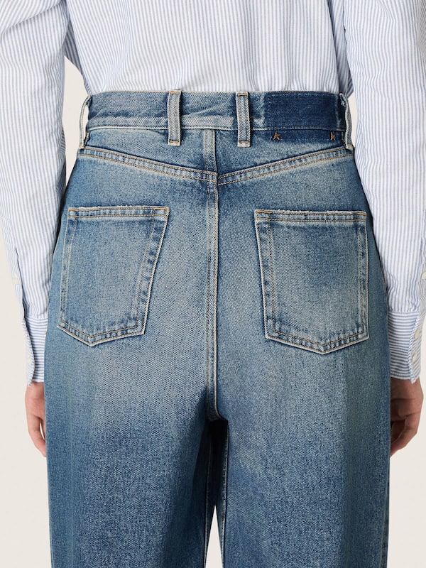 Golden Goose - Golden women's boyfriend jeans in stone-washed light blue denim in 