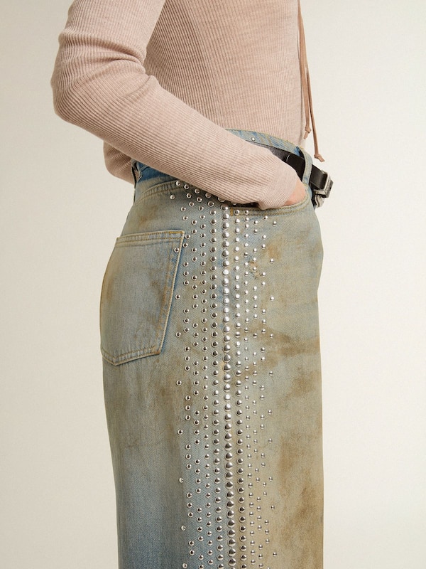 Golden Goose - Women's boyfriend jeans with a lived-in effect sand wash and studs in 
