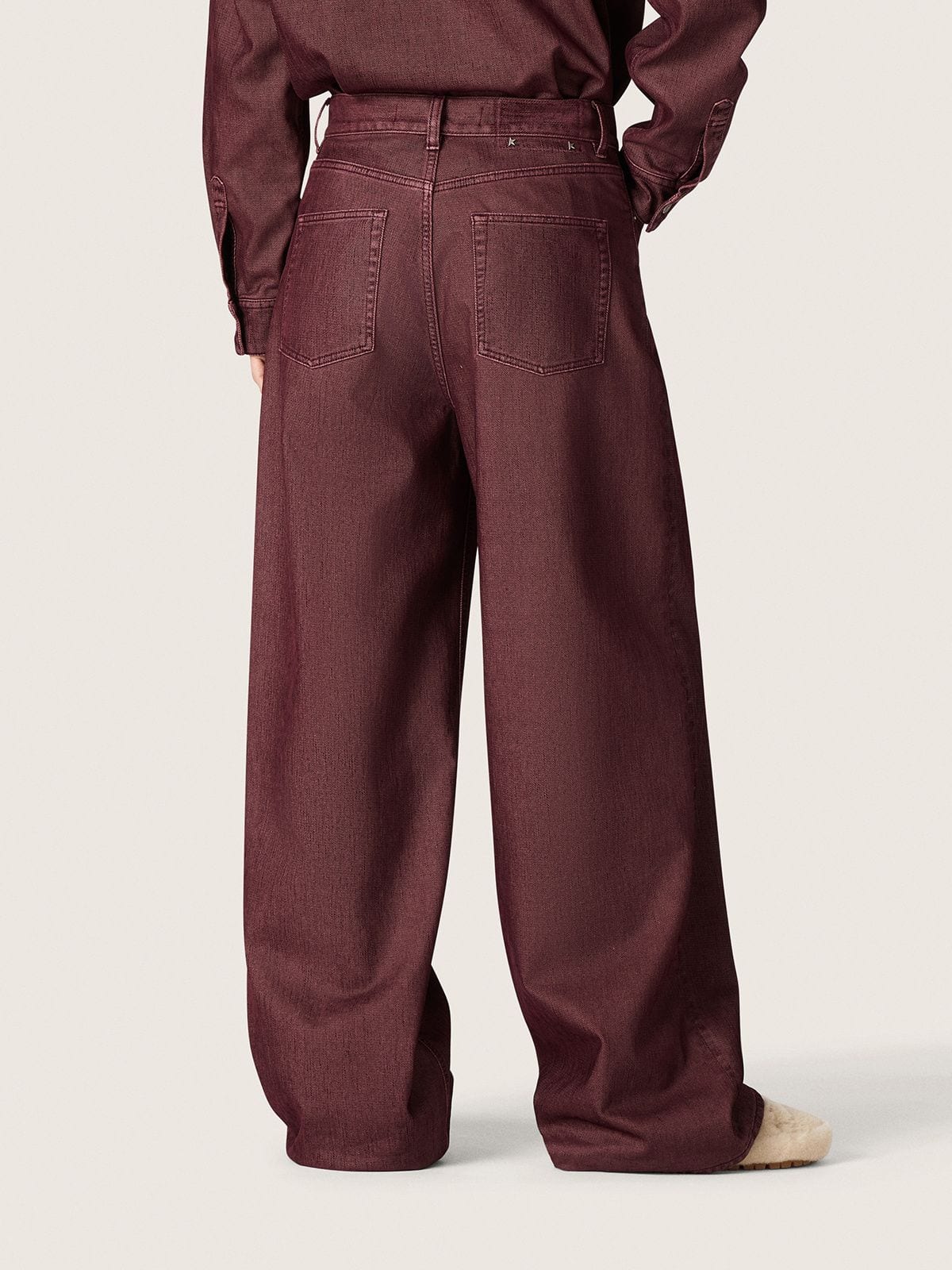 Golden Goose - Women's jeans in burgundy denim in 
