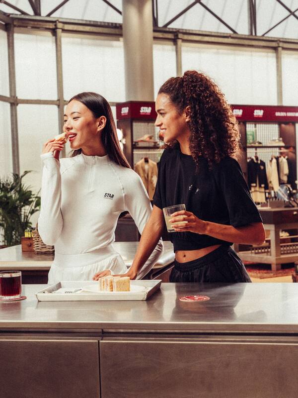 Golden Goose - Women's white long-sleeve sports top with zip in 