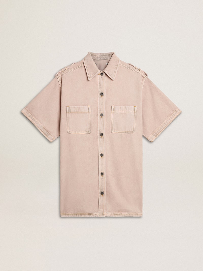 Chemise pour femme en denim teint rose à la coupe oversize 