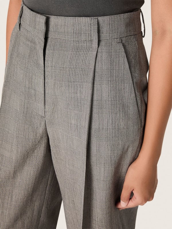 Golden Goose - Women’s oversized pants in gray Prince of Wales check in 