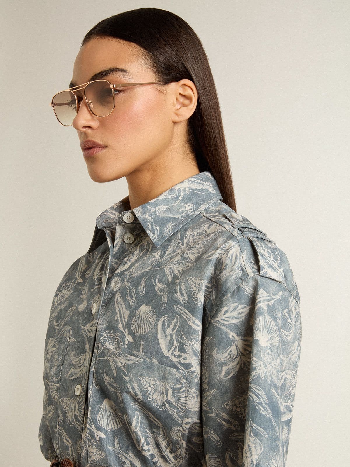 Golden Goose - Robe chemisier courte pour femme en popeline de coton bleu clair avec imprimé marin all-over in 
