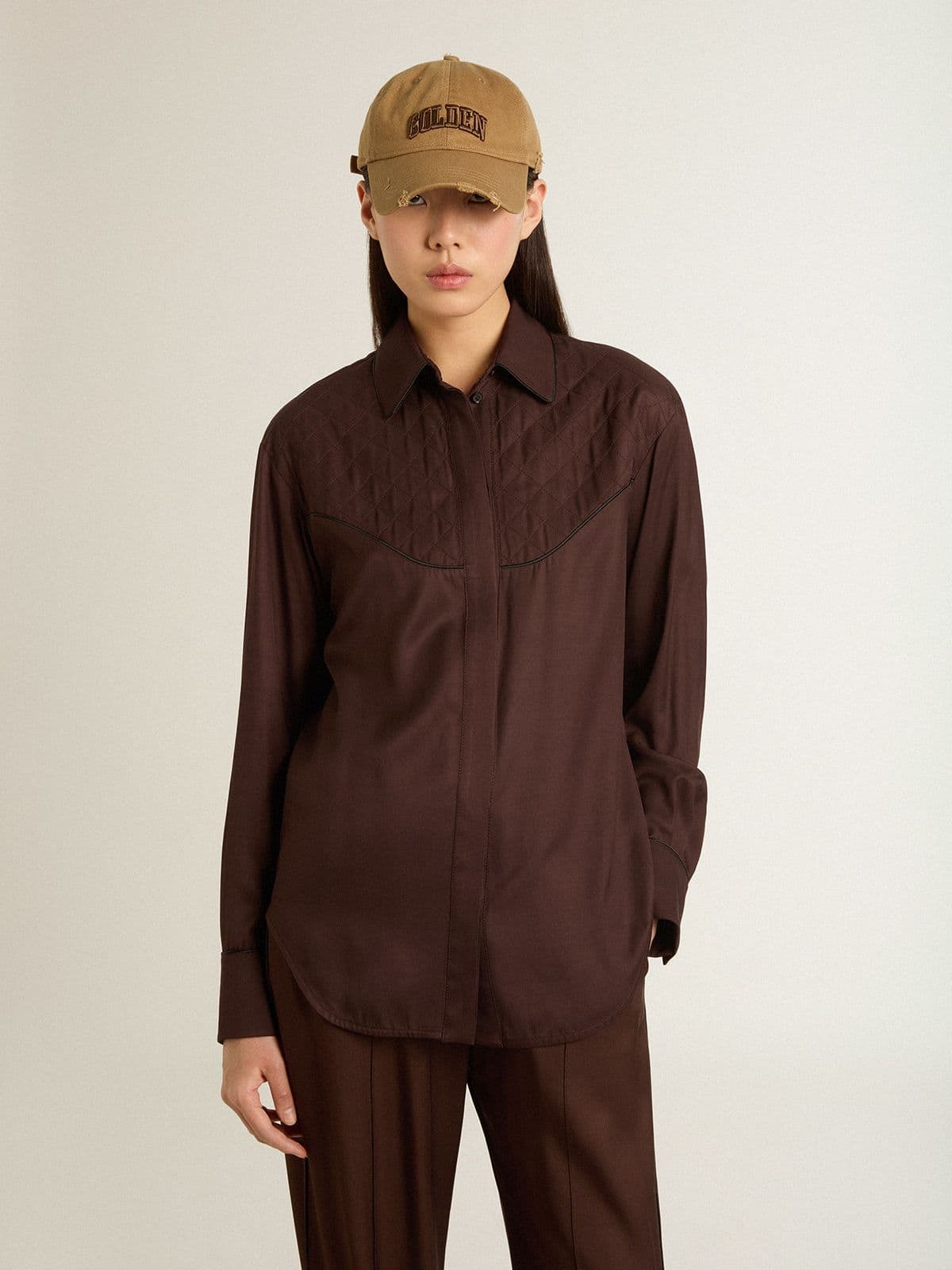 Chemise pour femme marron avec détails matelassés