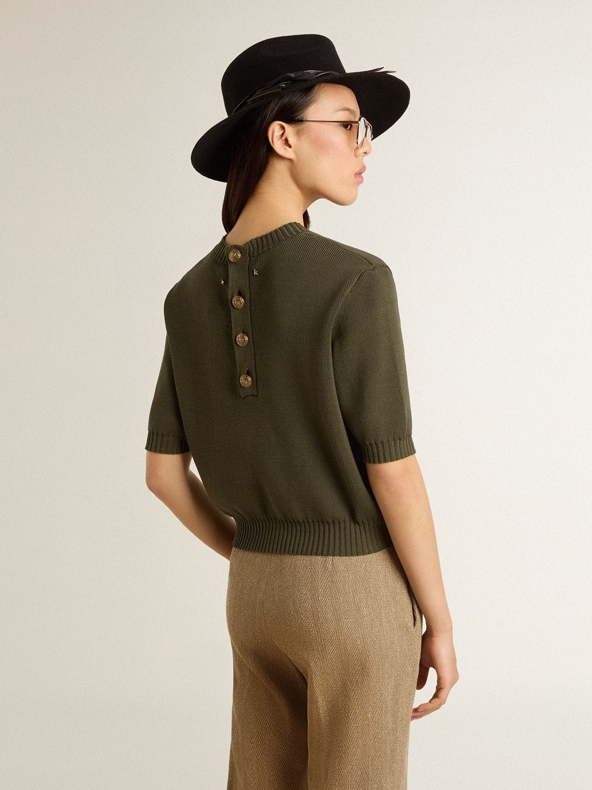 Golden Goose - Maglia a maniche corte da donna in cotone color verde militare in 