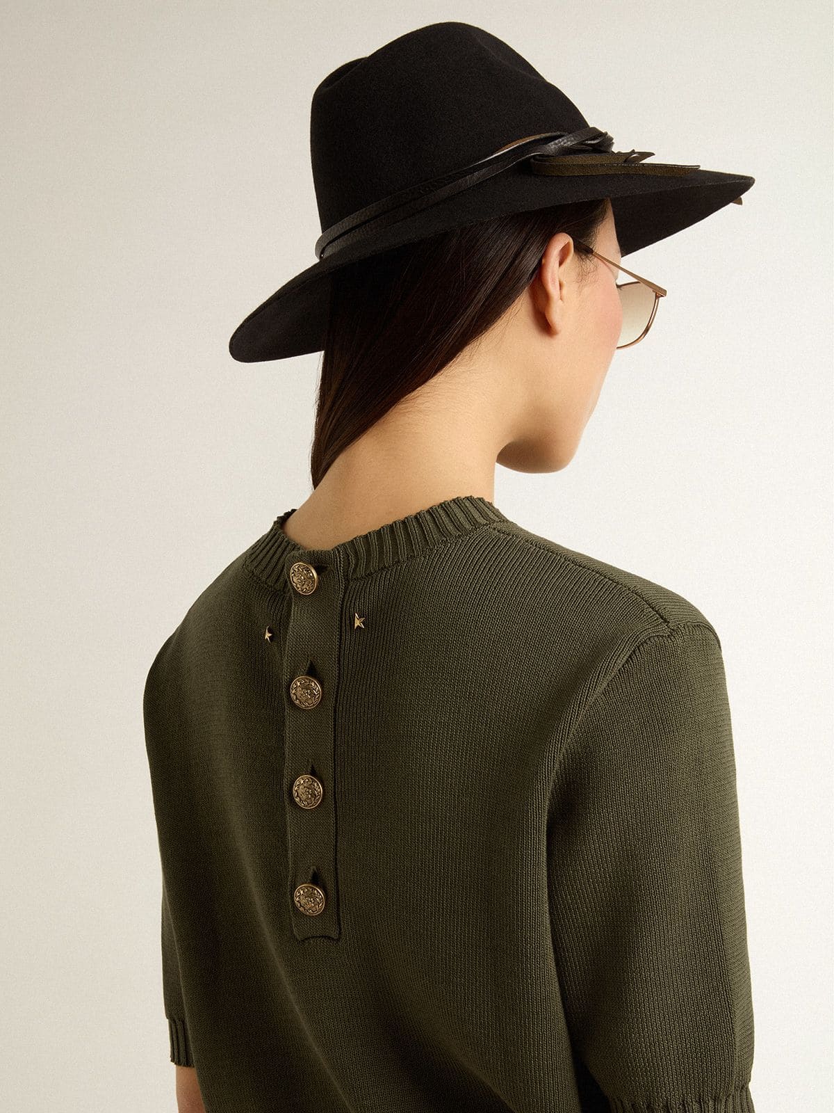 Golden Goose - Maglia a maniche corte da donna in cotone color verde militare in 
