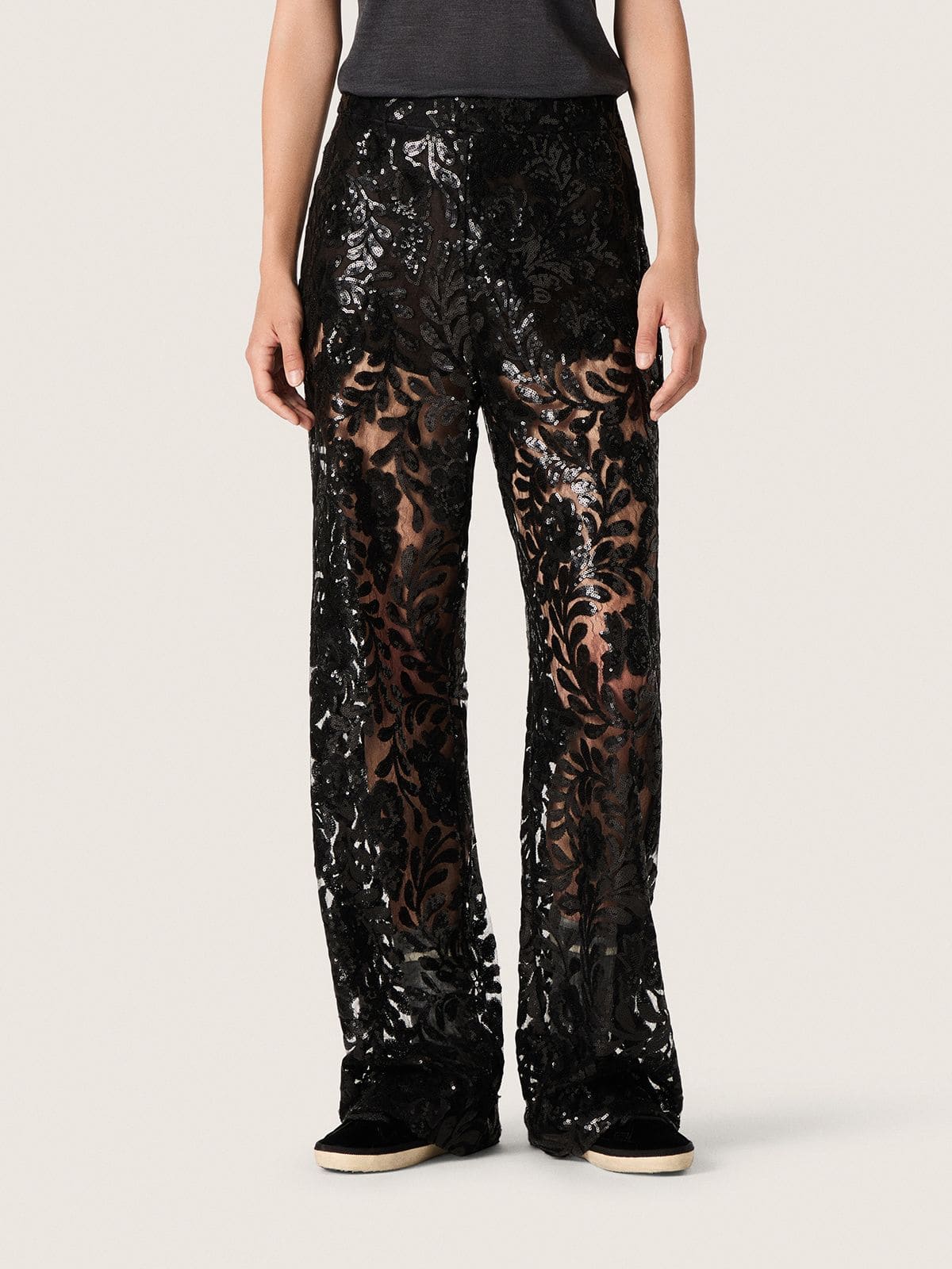 Golden Goose - Calça Feminina de tule com bordado floral de lantejoulas pretas in 