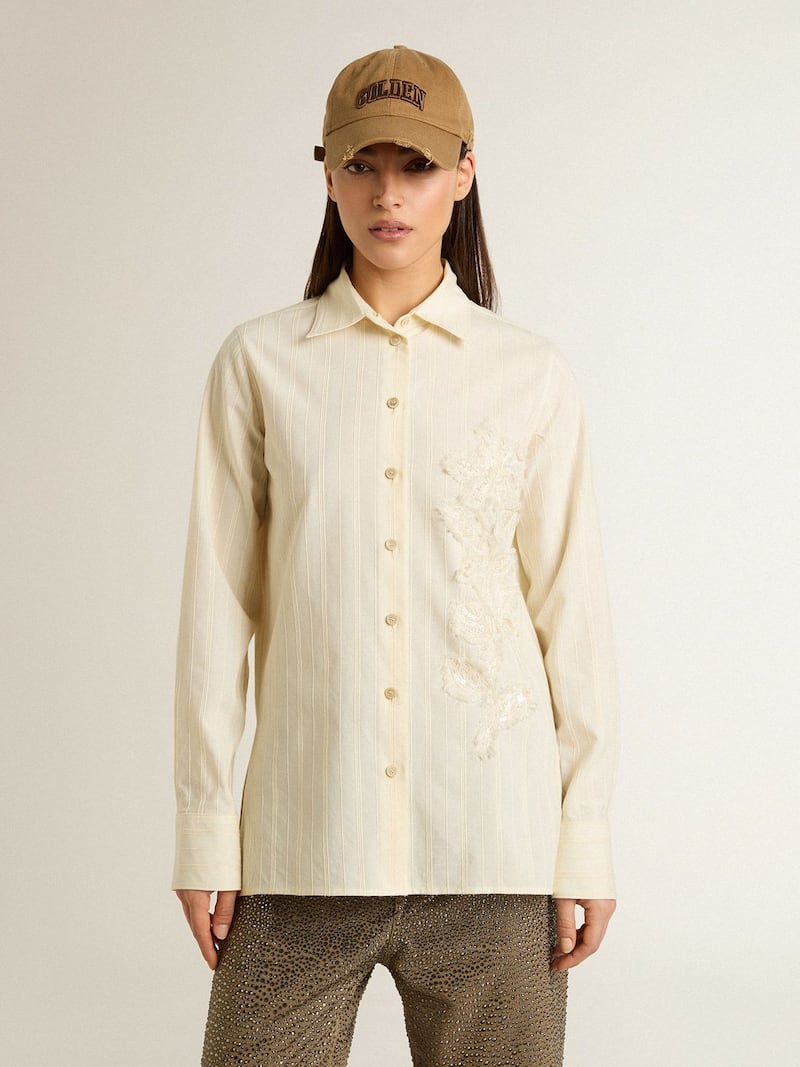 Golden Goose - Camisa de mujer de algod&oacute;n color nata con bordado floral in 