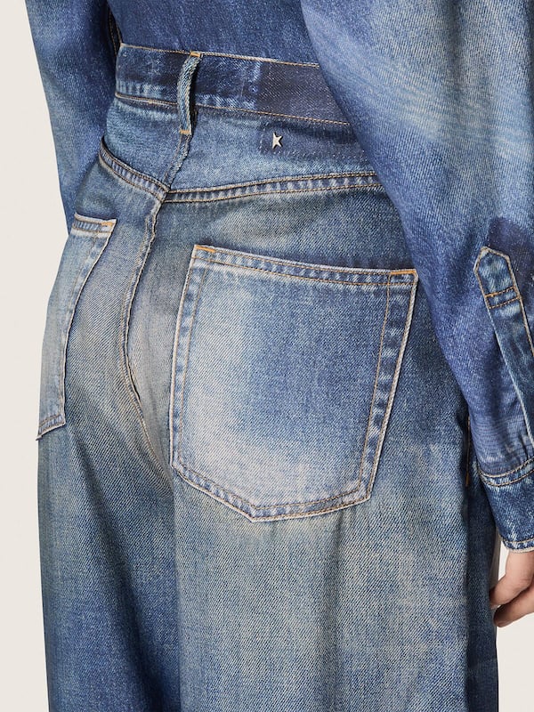 Golden Goose - Jeans boyfriend da Donna in denim blu con stampa archive in 
