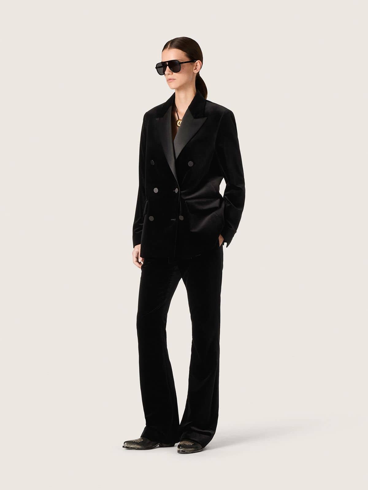 Golden Goose - Women's slim-fit flared pants in black cotton velvet in 