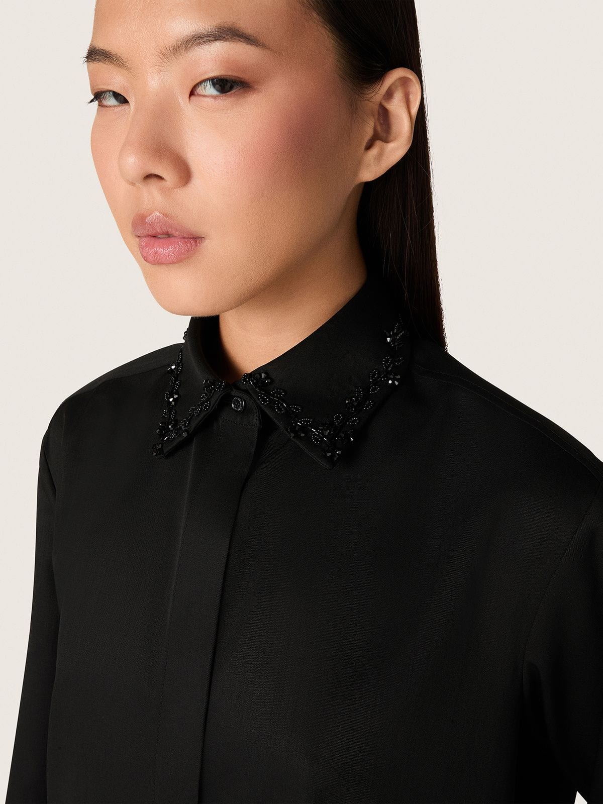 Golden Goose - Women's shirt in black wool twill with floral embroidery in glass beads in 