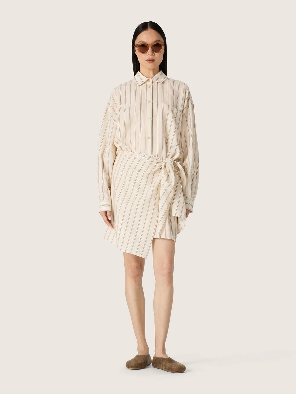 Golden Goose - Abito chemisier da donna in cotone &eacute;cru con righe beige e marroni in 