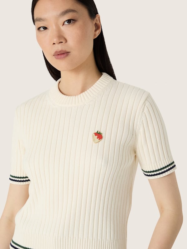 Golden Goose - Women&rsquo;s white knit T-shirt with contrasting edges and removable pin in 