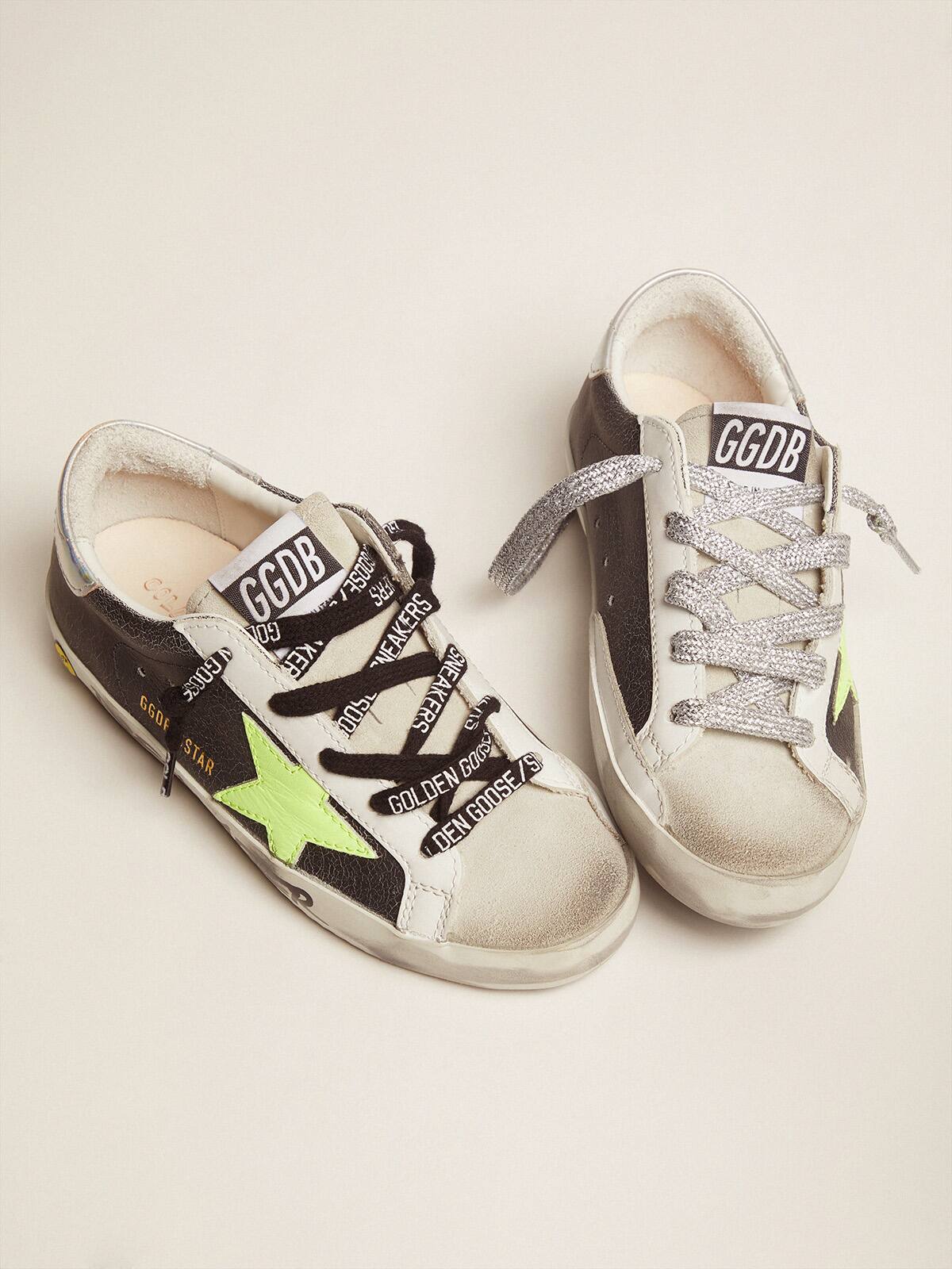 Golden Goose - Super-Star sneakers in crackle leather with a fluorescent yellow star in 