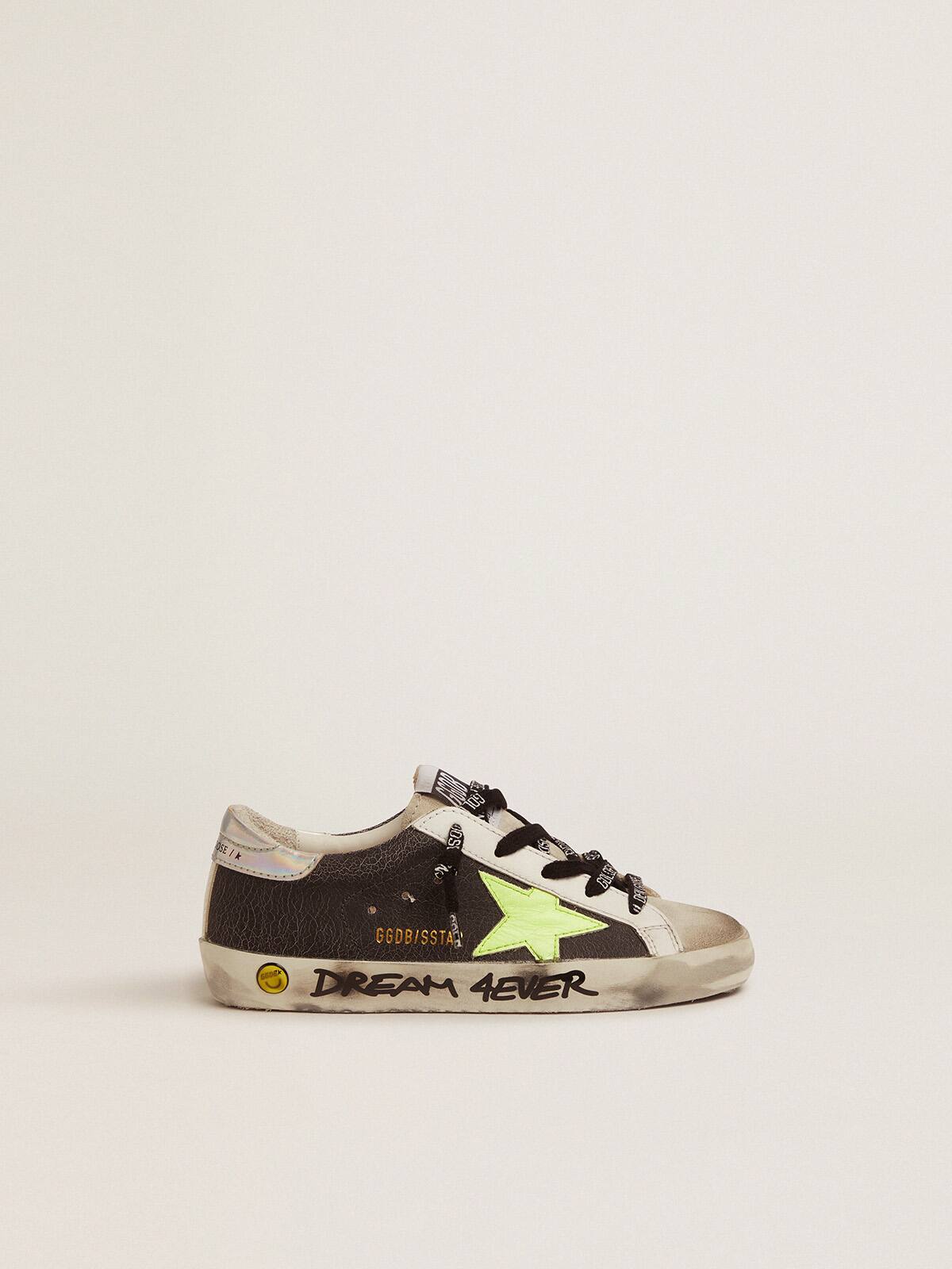 Golden Goose - Super-Star sneakers in crackle leather with a fluorescent yellow star in 