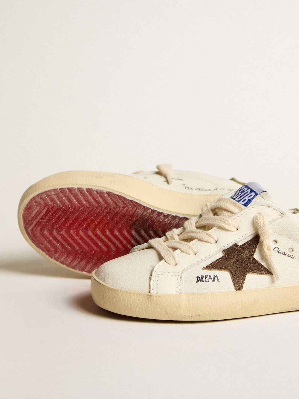 Golden Goose - Super-Star Young in nappa with suede star and green heel tab in 