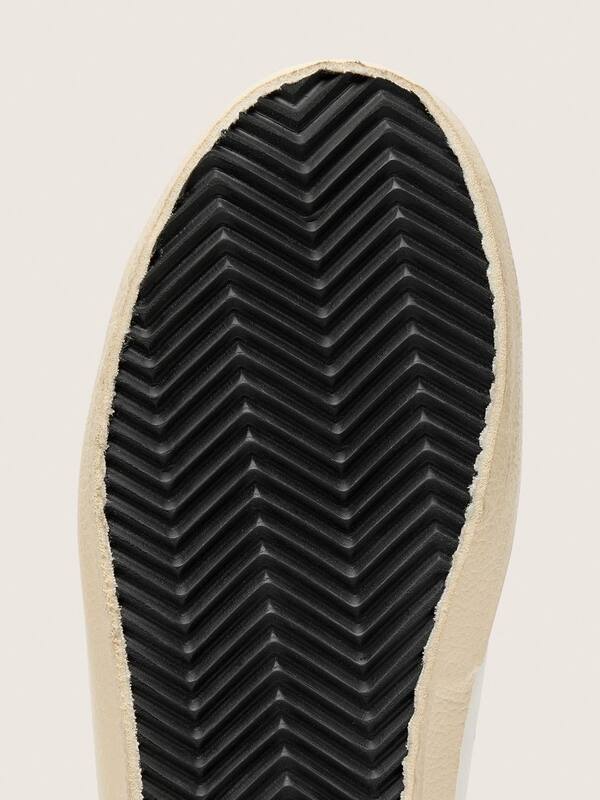 Golden Goose - Young Super-Star with gold glitter star and silver metallic leather heel tab in 