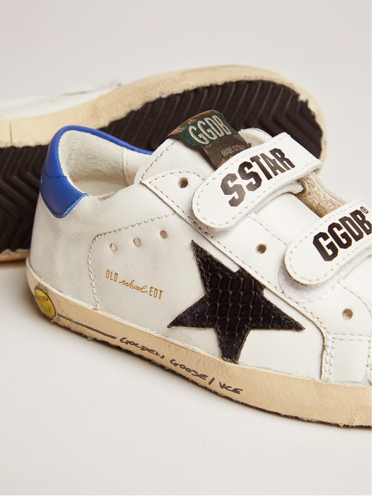 Golden Goose - Old School Young con estrella de piel estampado de serpiente negra y azul in 