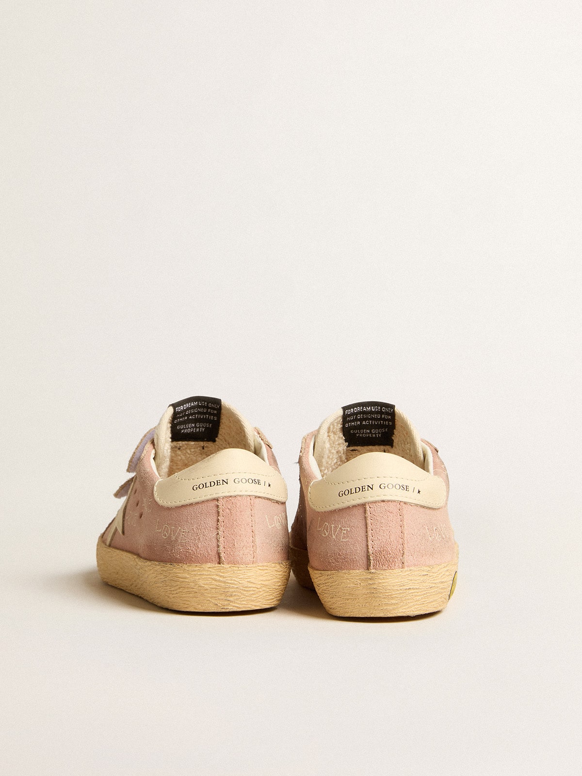 Golden Goose - Old School Young de suede rosa com estrela e talão de couro creme in 