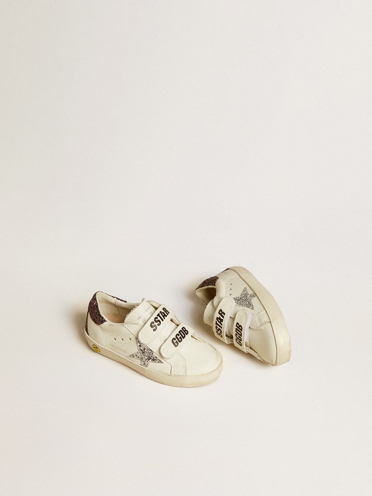 Golden Goose - Old School Young con stella in glitter argento e talloncino in glitter in 