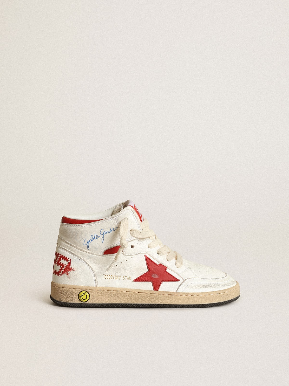 Golden Goose - Sky-Star Young in nappa bianca con stella e talloncino rossi in 