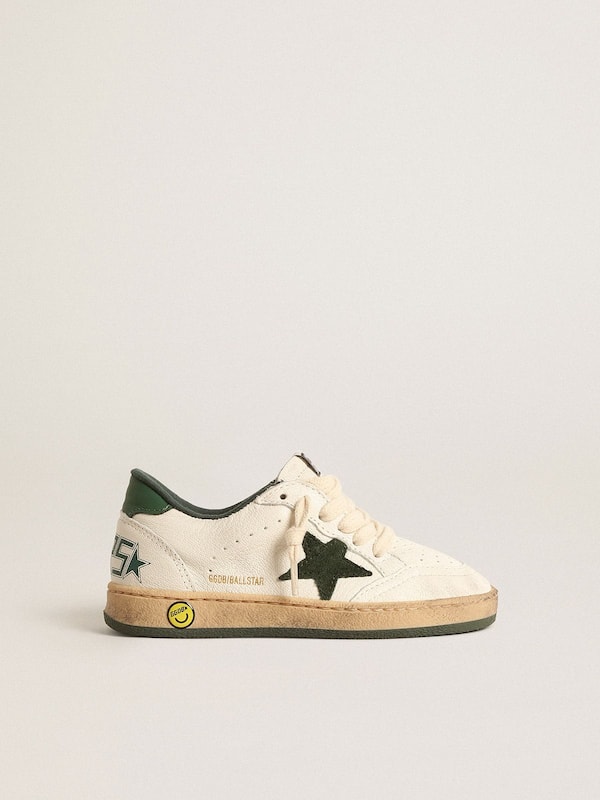 Golden Goose - Young Ball Star in white leather with green suede star in 