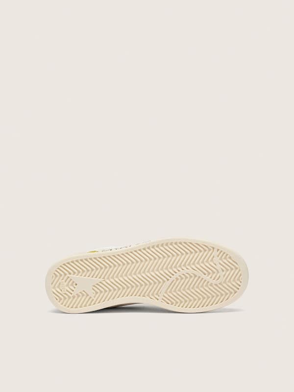 Golden Goose - Young Ball Star in white leather with aqua-green leather star in 
