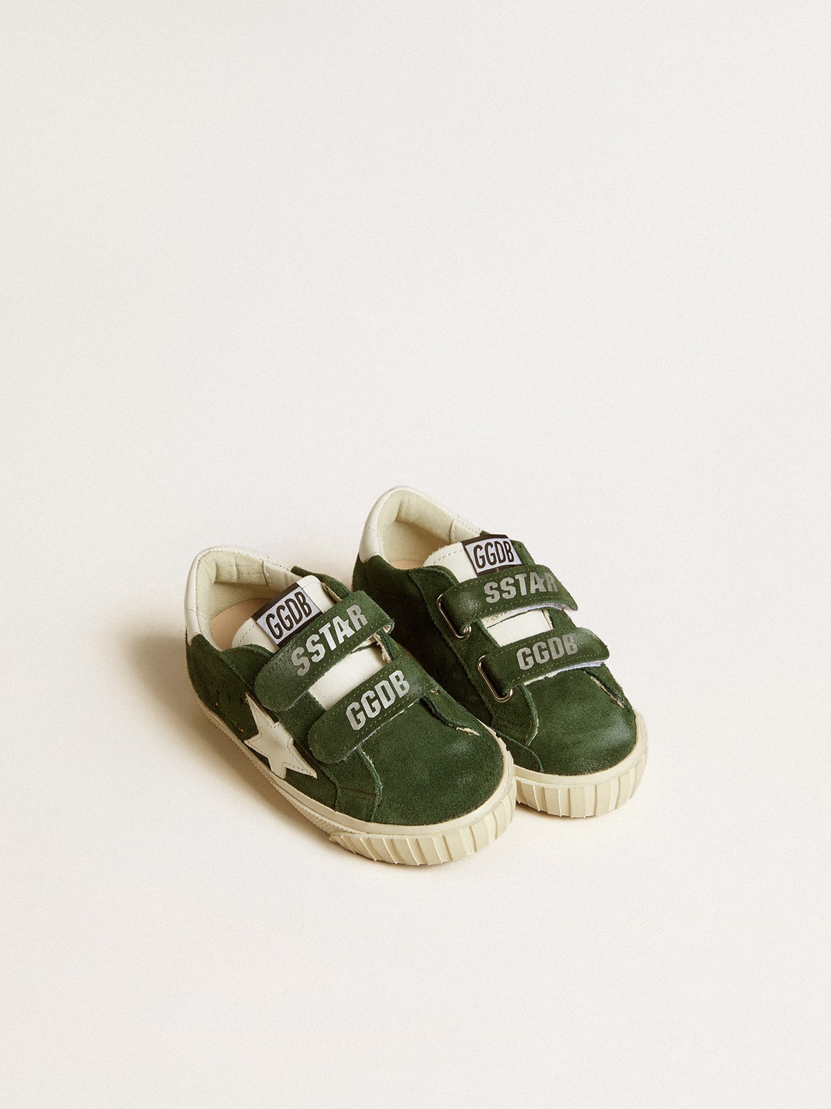 Golden Goose - Old School Young in green suede with white leather star and heel tab in 