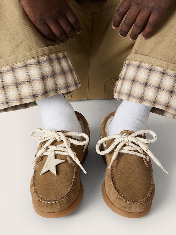 Golden Goose - Young Cruise loafers in camel-colored suede in 