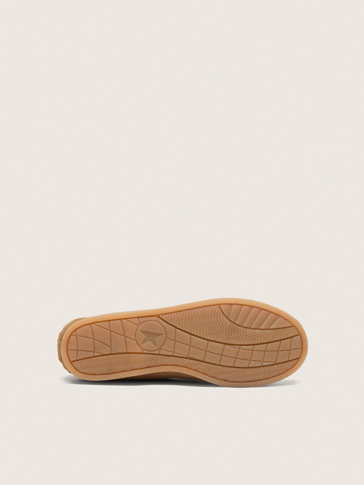 Golden Goose - Mocas&iacute;n Cruise young de ante color c&aacute;mel in 