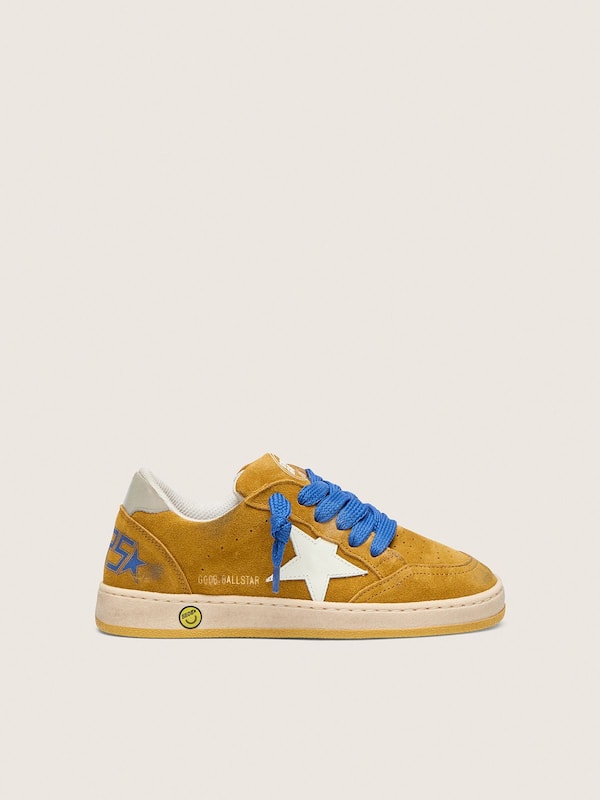Golden Goose - Young Ball Star in ocher suede with glossy white leather star and heel tab in 