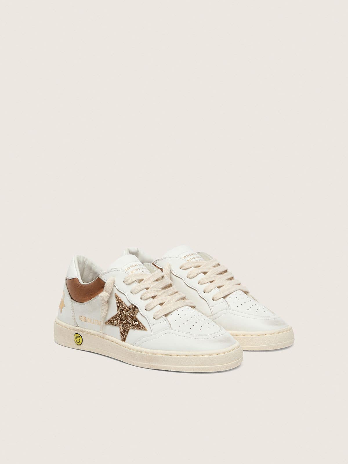 Young Ball Star in white leather with gold glitter star and orange laminated leather inserts