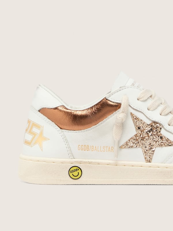 Golden Goose - Young Ball Star in white leather with gold glitter star and orange laminated leather inserts in 